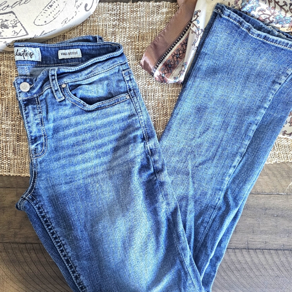 Daytrip Virgo Boot cut jeans 30 x 34